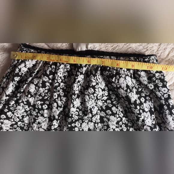 Camaïeu skirt. - Picture 7 of 8